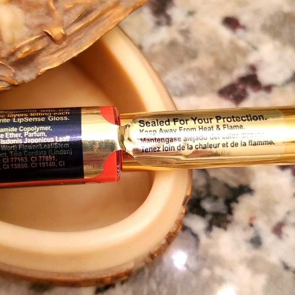 LipSense Samon - Picture 2 of 5